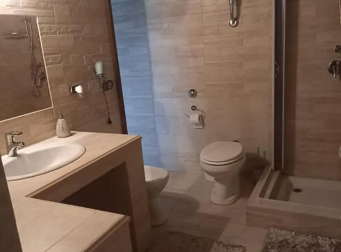 Apartman La Casa Del Glicine Nebida